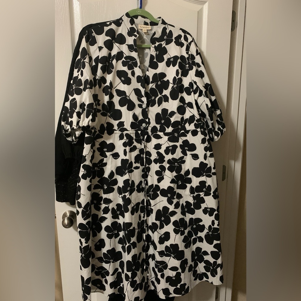 52seven women’s dress NWOT sz 16